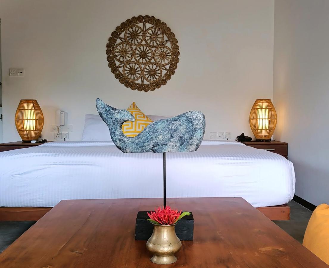 Santi Beach House With Pool & Beach Уелигама Екстериор снимка